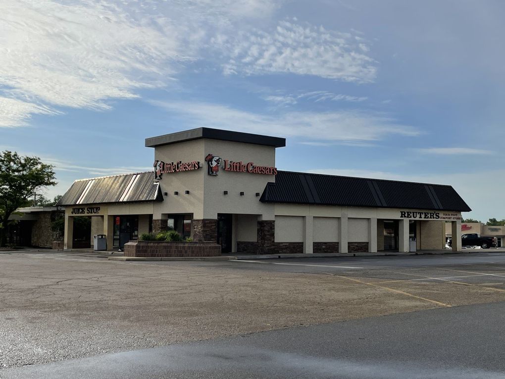 Fairlawn Plaza Shopping Center - Topeka KS
