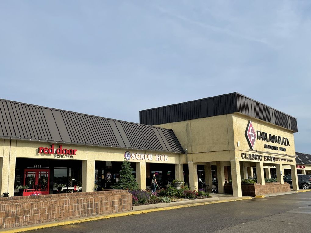 Fairlawn Plaza Shopping Center - Topeka KS