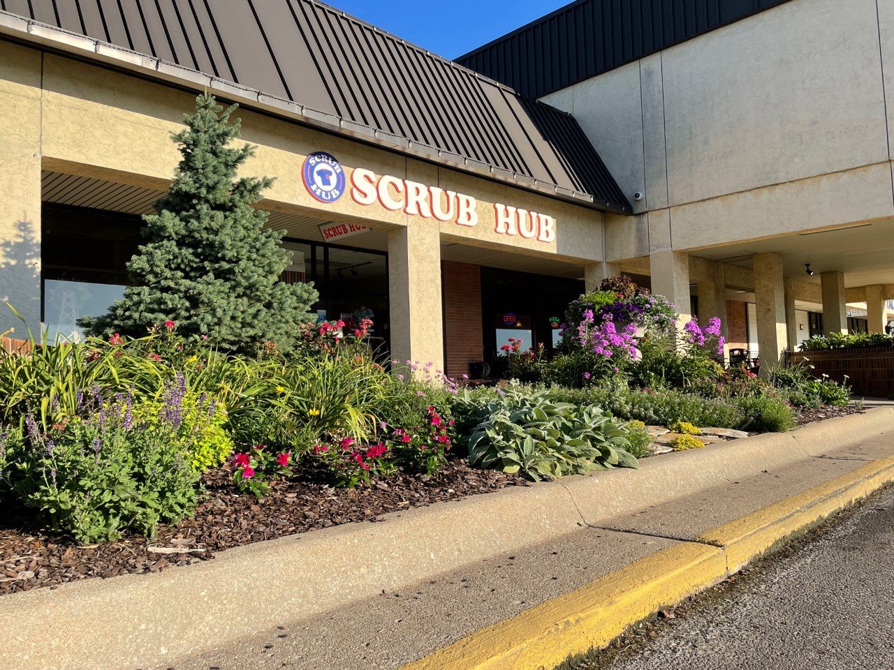The Flowers at Fairlawn Plaza Shopping Center