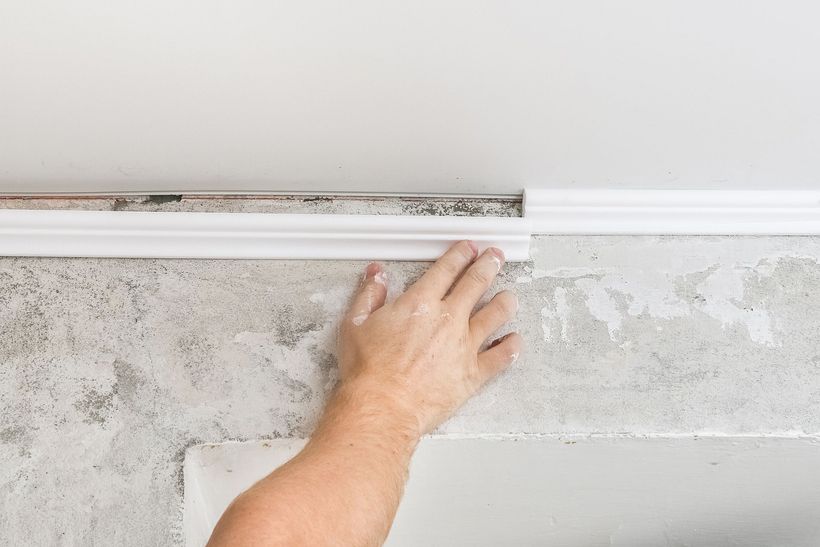 Installing Ceiling Moulding
