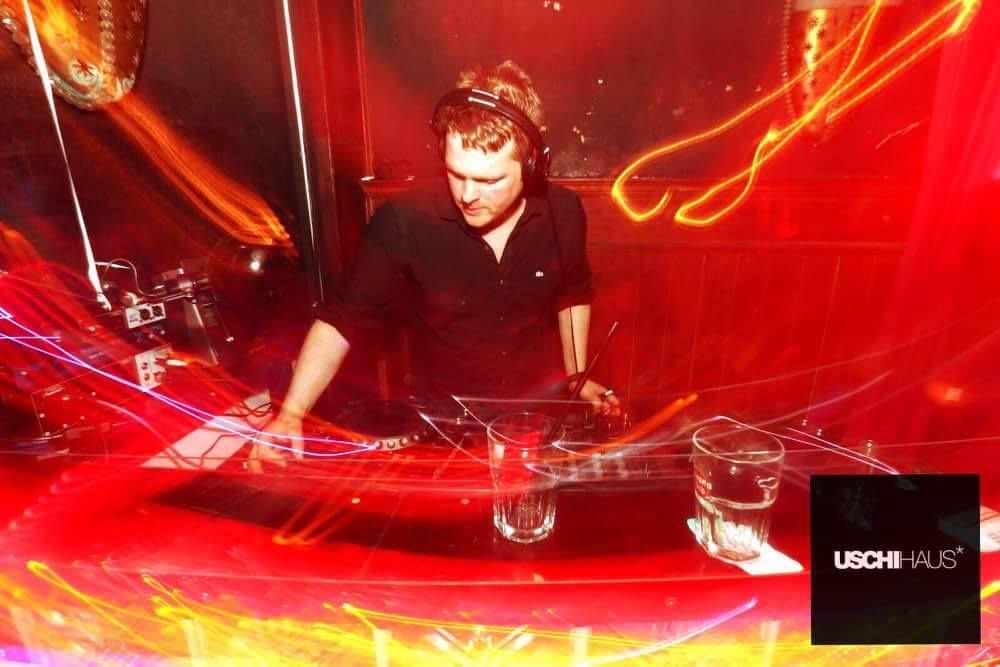 DJ KS in Clubs
