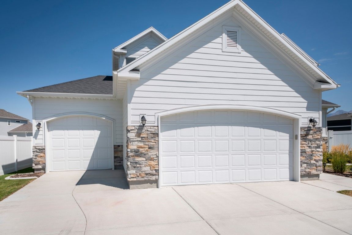 An image of concrete driveways and patio services in Clinton, MD