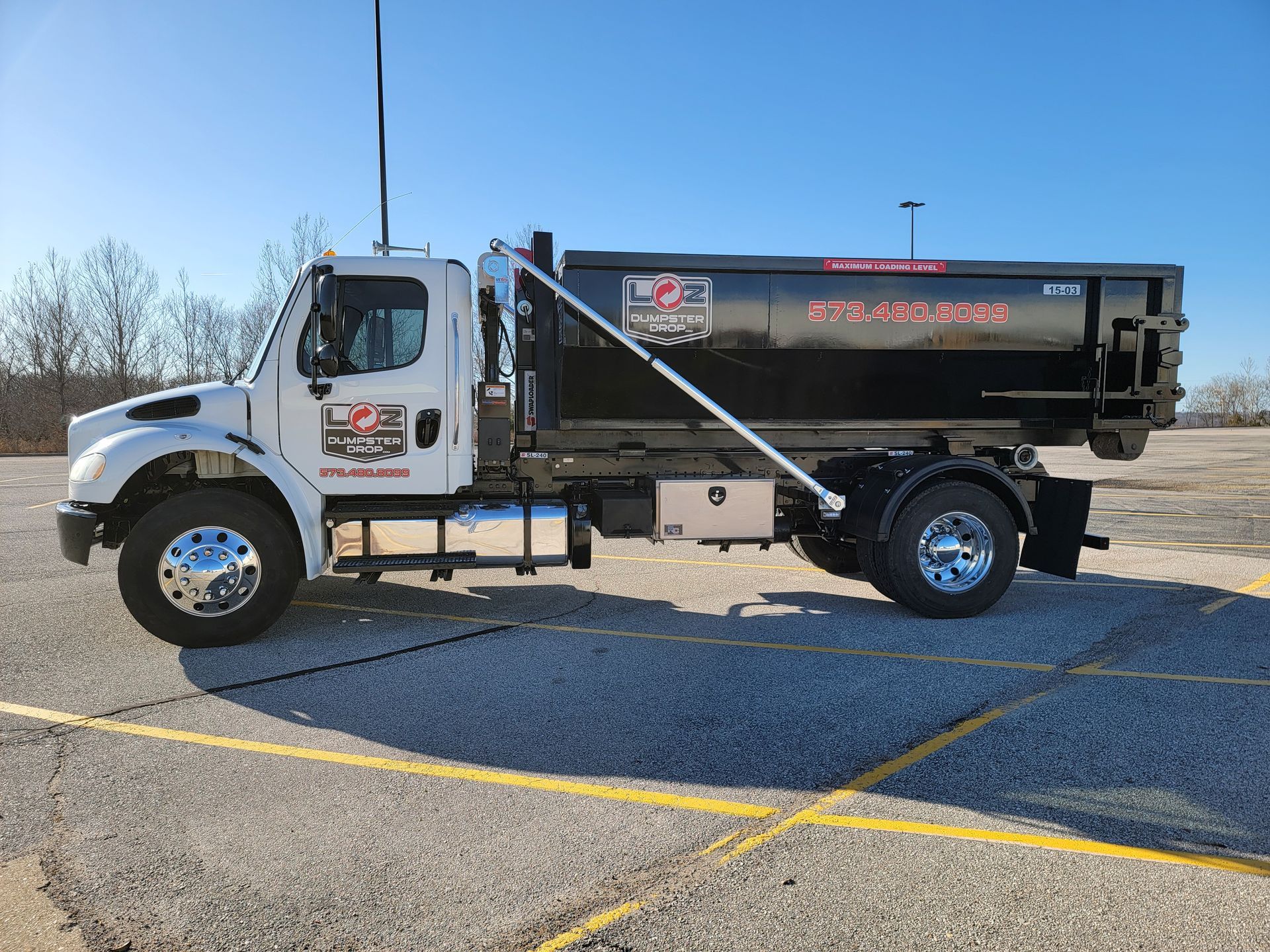 Dumpster Rental vs. Junk Removal: Which Is Right for Your Lake of the Ozarks Project?