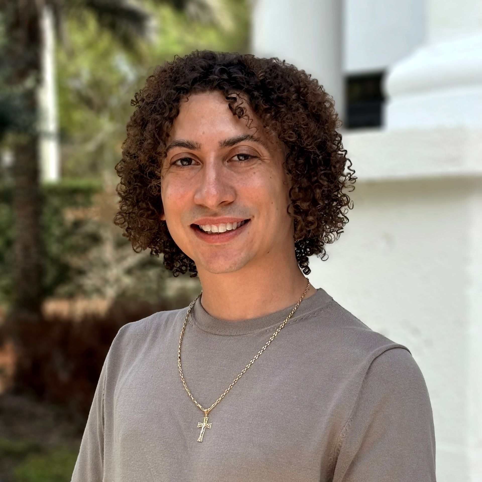 Antonio Rolon Gonzalez, MA Registered Mental Health Counselor Intern