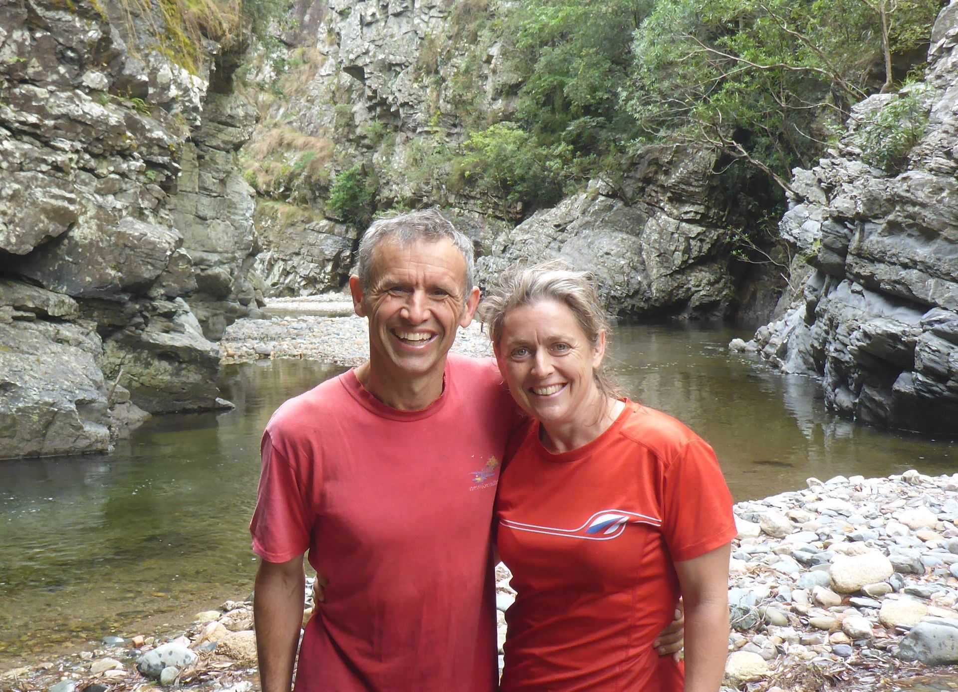 John and Mardi Barnes, Willis's Walkabouts guides