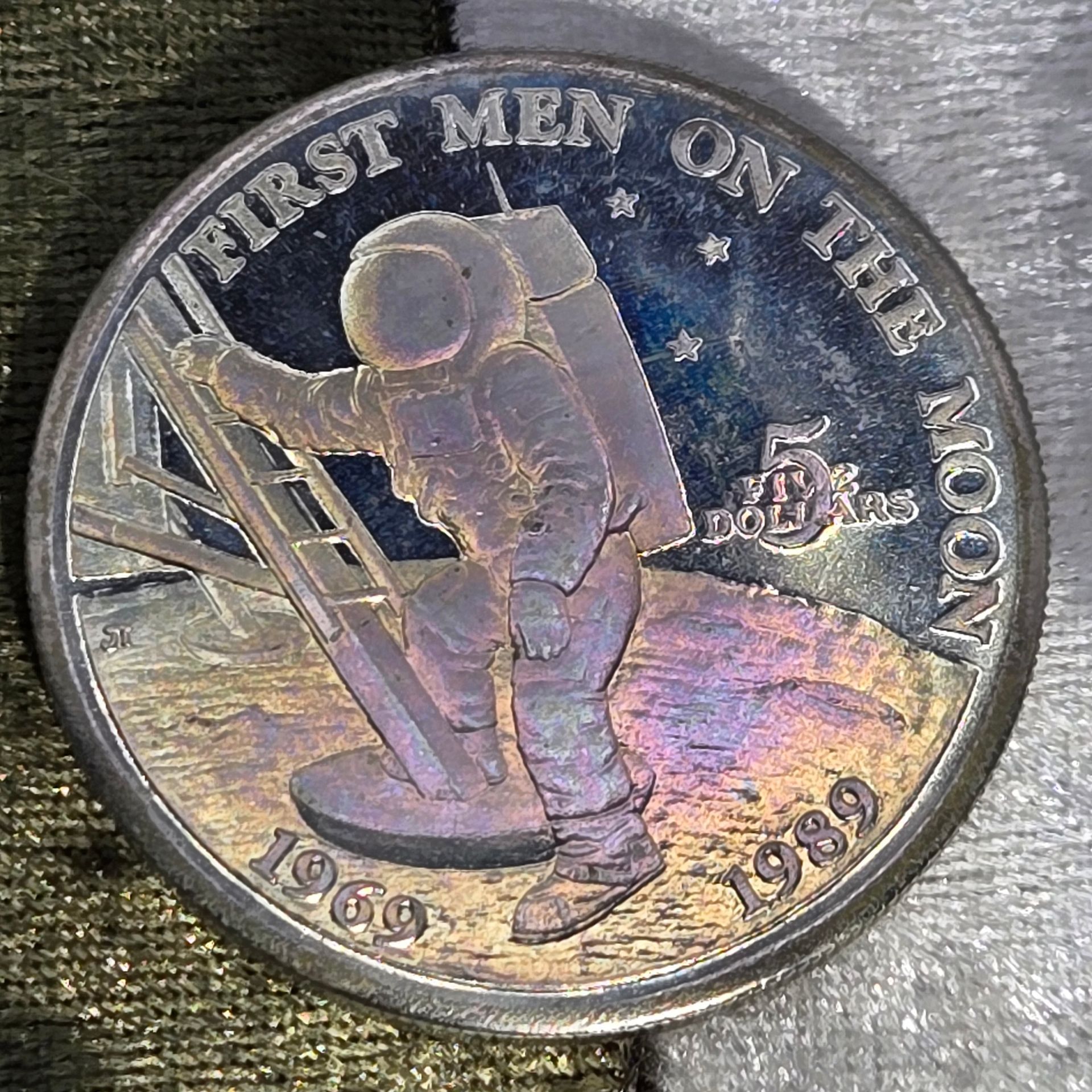 Commemorative Five-Dollar Coin , Republic of Marshall Islands