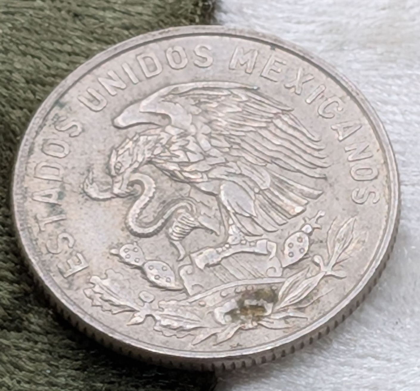 1968 Mexican 50 Centavos coin