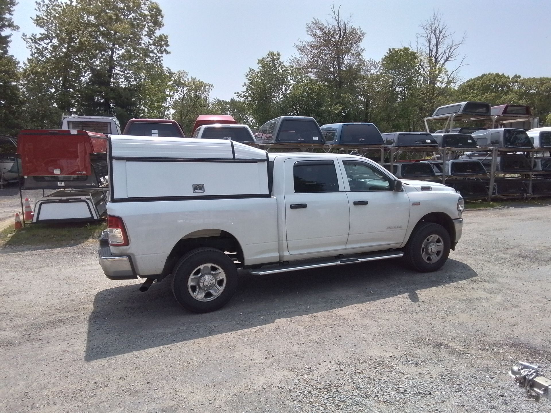 Truck Caps & Accessories | Mastercraft Truck Caps LLC