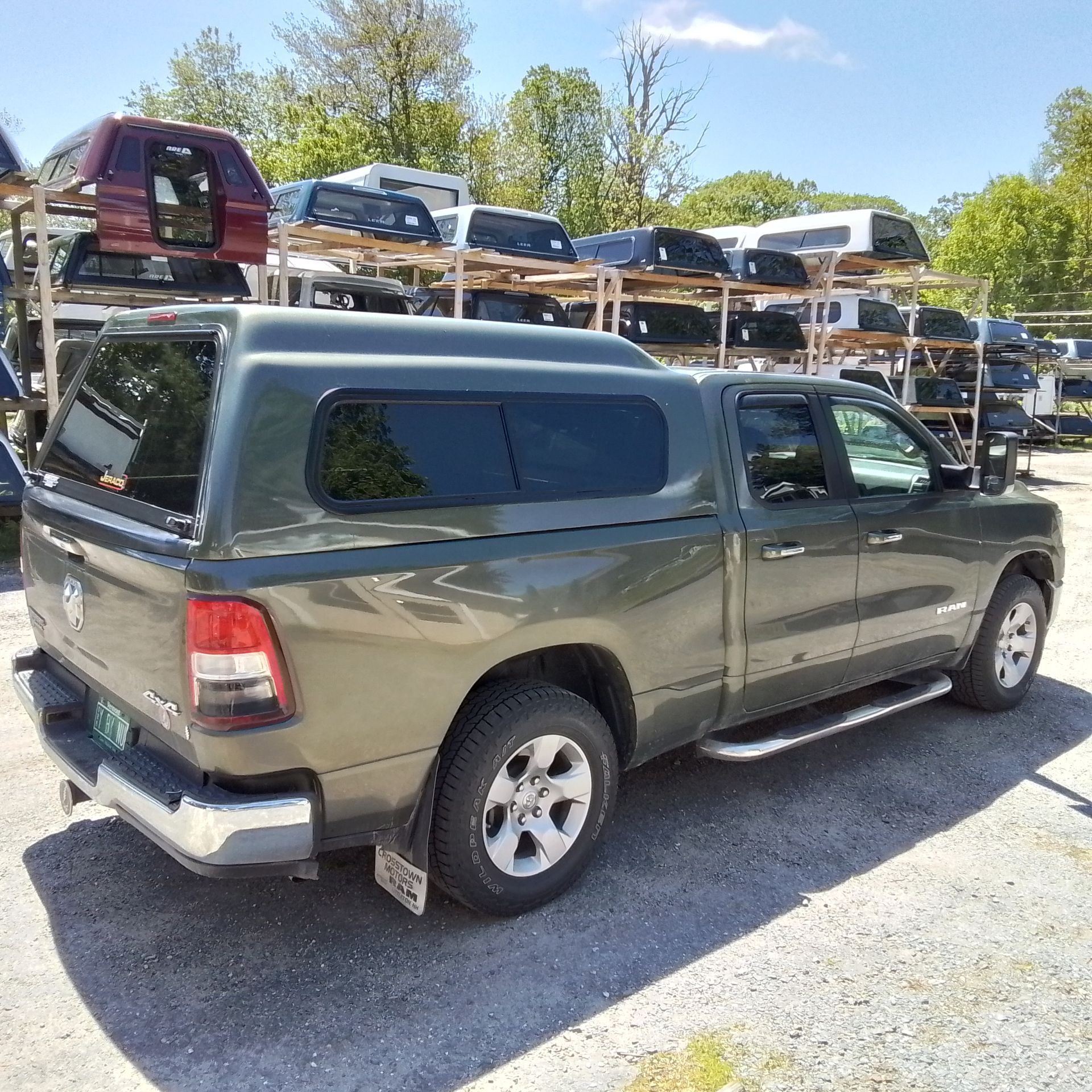Jeraco Mid Rise Truck Cap | Mastercraft Truck Caps LLC