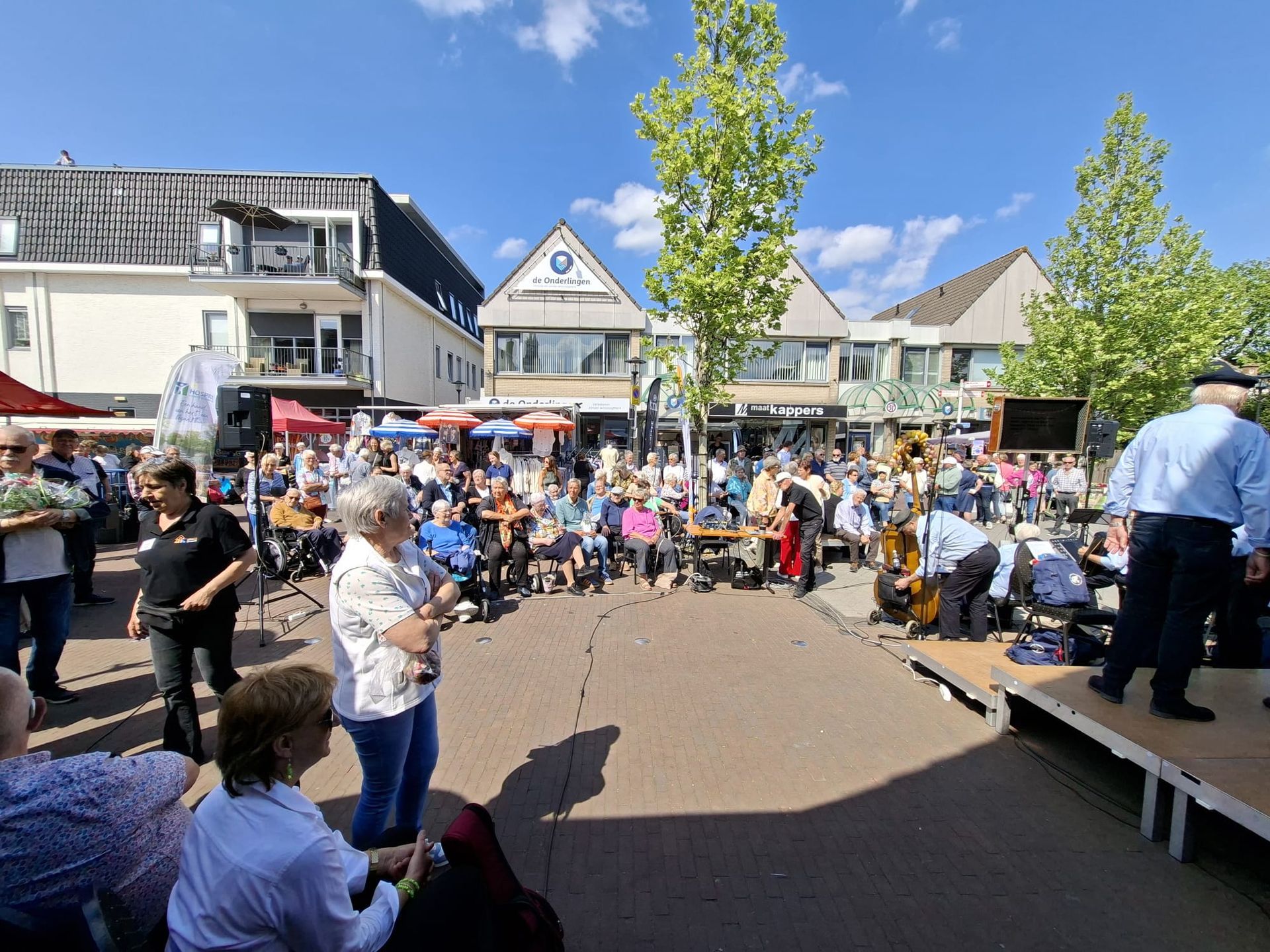 Gezellige Moederdagbraderie met korenfestival