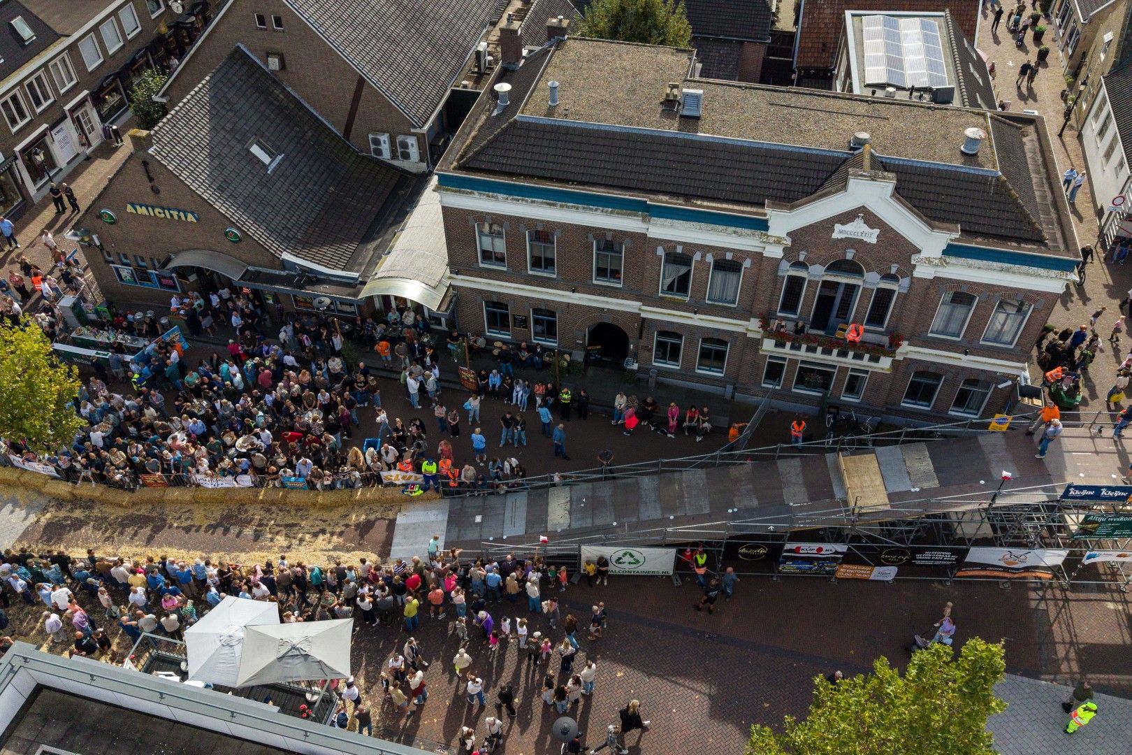 Luchtfoto van de Zeepkistenrace Lekkerkerk 2026