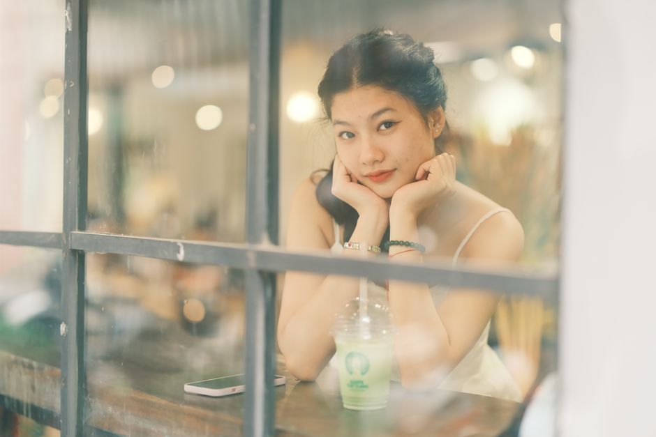 Woman considering whether to see a doctor about vaginal dryness, Hommage Women's Clinic, Gangnam, Seoul