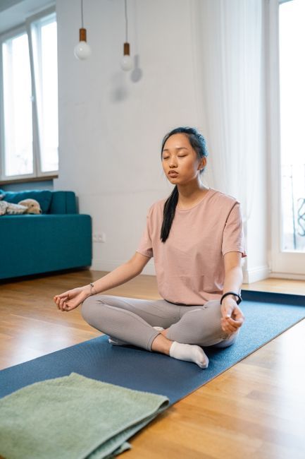 Breathing and relaxation practice for a tight pelvic floor, Hommage Women's Clinic, Gangnam, Seoul