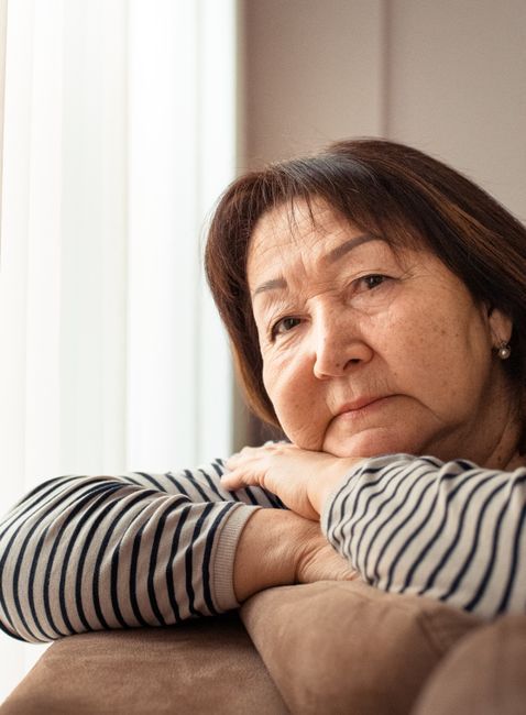 Woman in midlife reflecting on low sex drive around perimenopause, Hommage Women's Clinic, Gangnam, Seoul