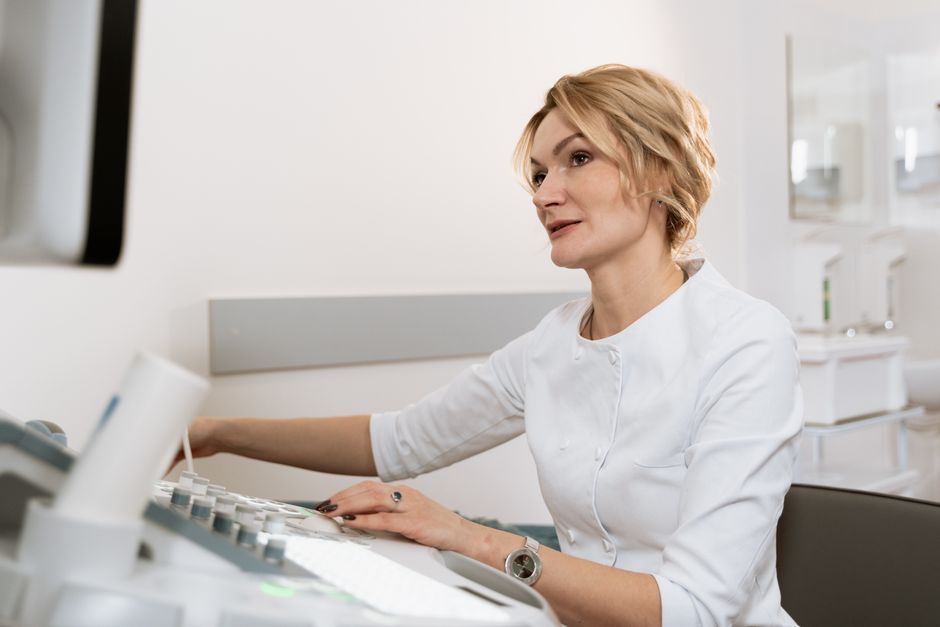 Female doctor performing an ovarian cyst ultrasound scan at Hommage Women's Clinic, Gangnam, Seoul