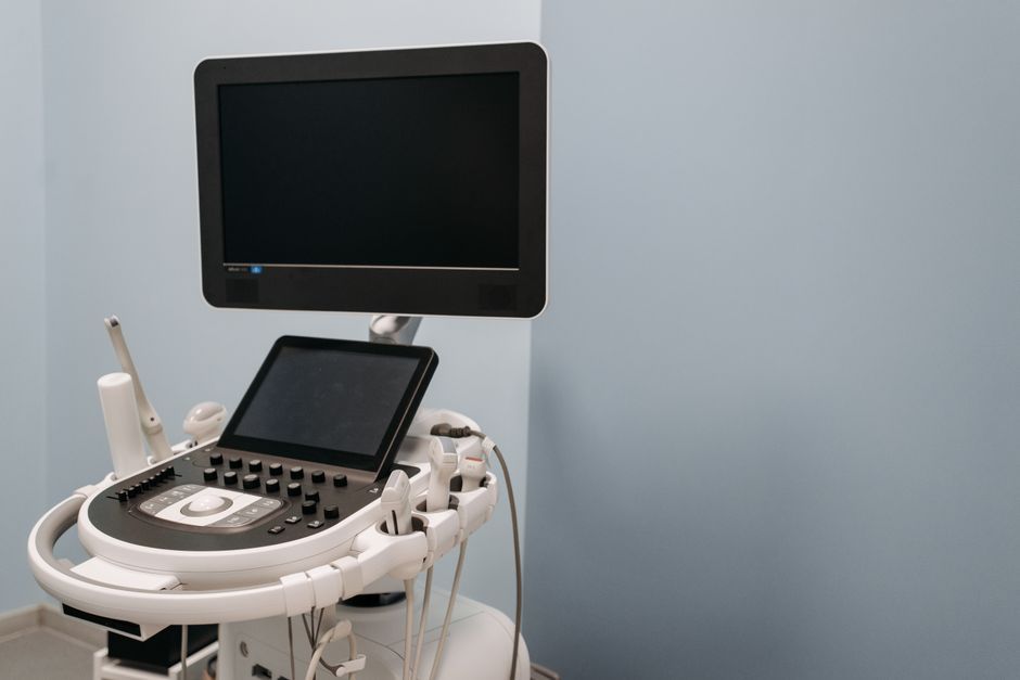 Pelvic ultrasound machine used to check the cause of period pain, Hommage Women's Clinic, Gangnam, Seoul