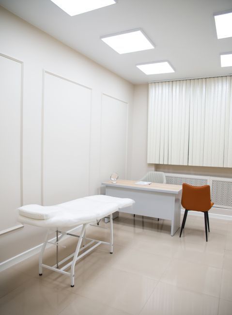 Clean procedure room for labiaplasty under local anesthesia or sedation, Hommage Women's Clinic, Gangnam, Seoul