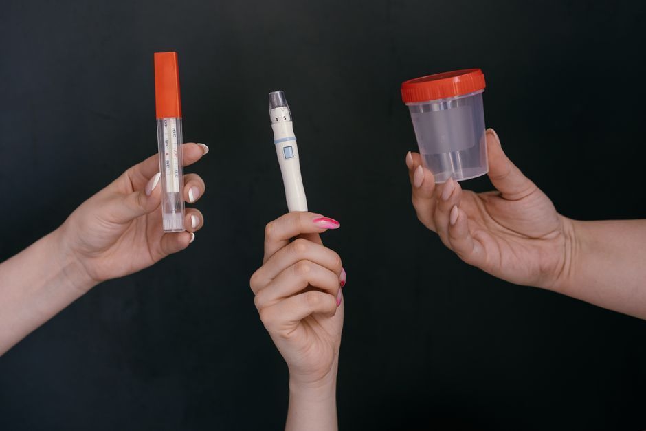 Urine and swab tests to rule out infection as a cause of vaginal dryness, Hommage Women's Clinic, Gangnam, Seoul