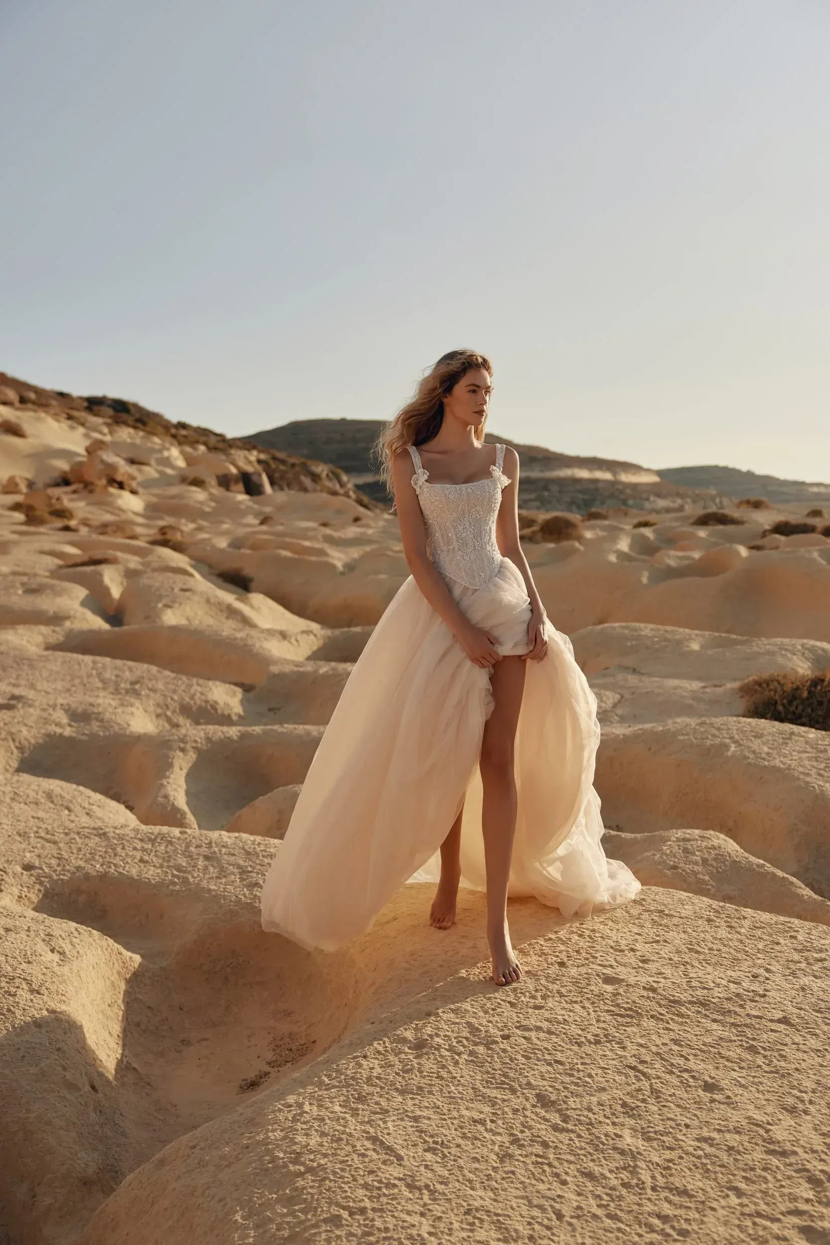 Romantisches A-Linien-Brautkleid mit Spitzen Corsage und fließeden Rock bei Chic Cheri Brautmode Bremen