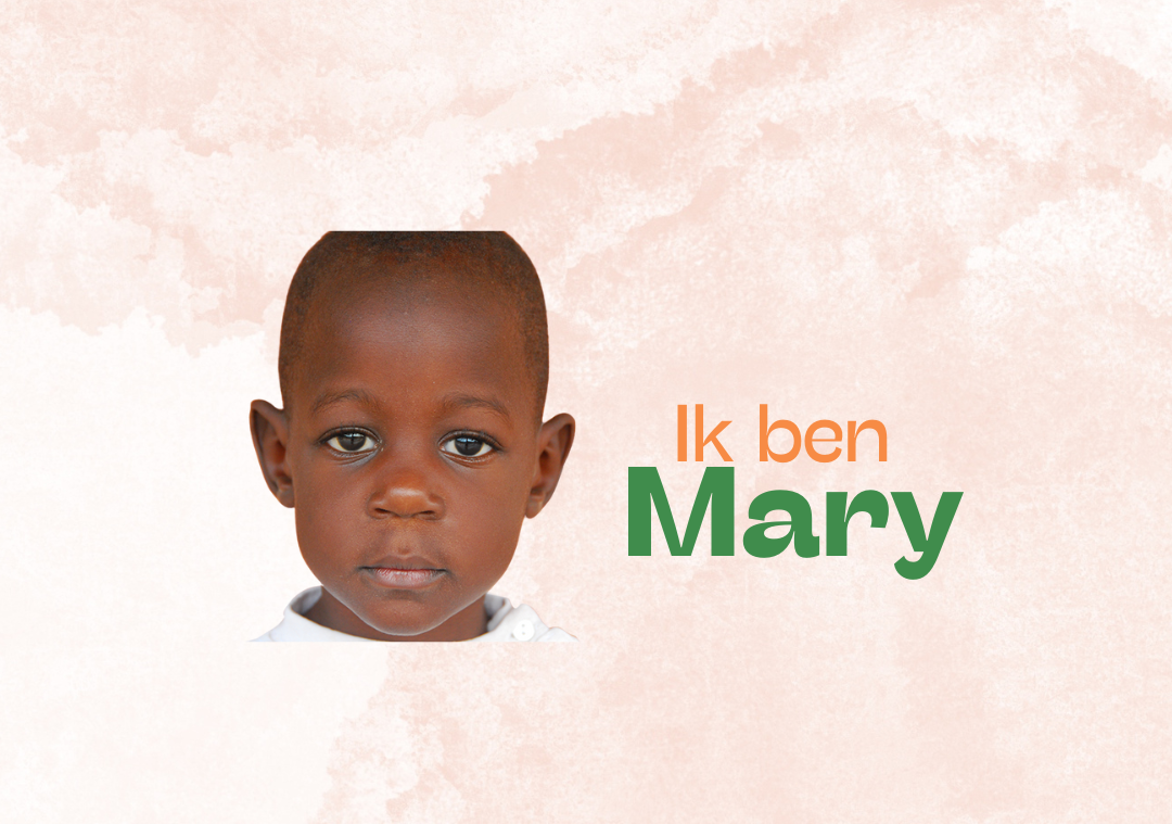 Kind met een donkere huidskleur, kijkt naar de kijker. De tekst luidt