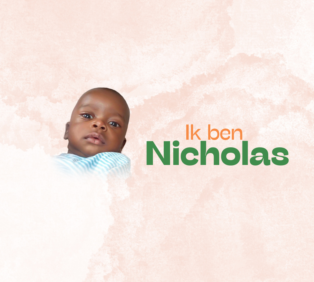 Baby Nicholas met de tekst