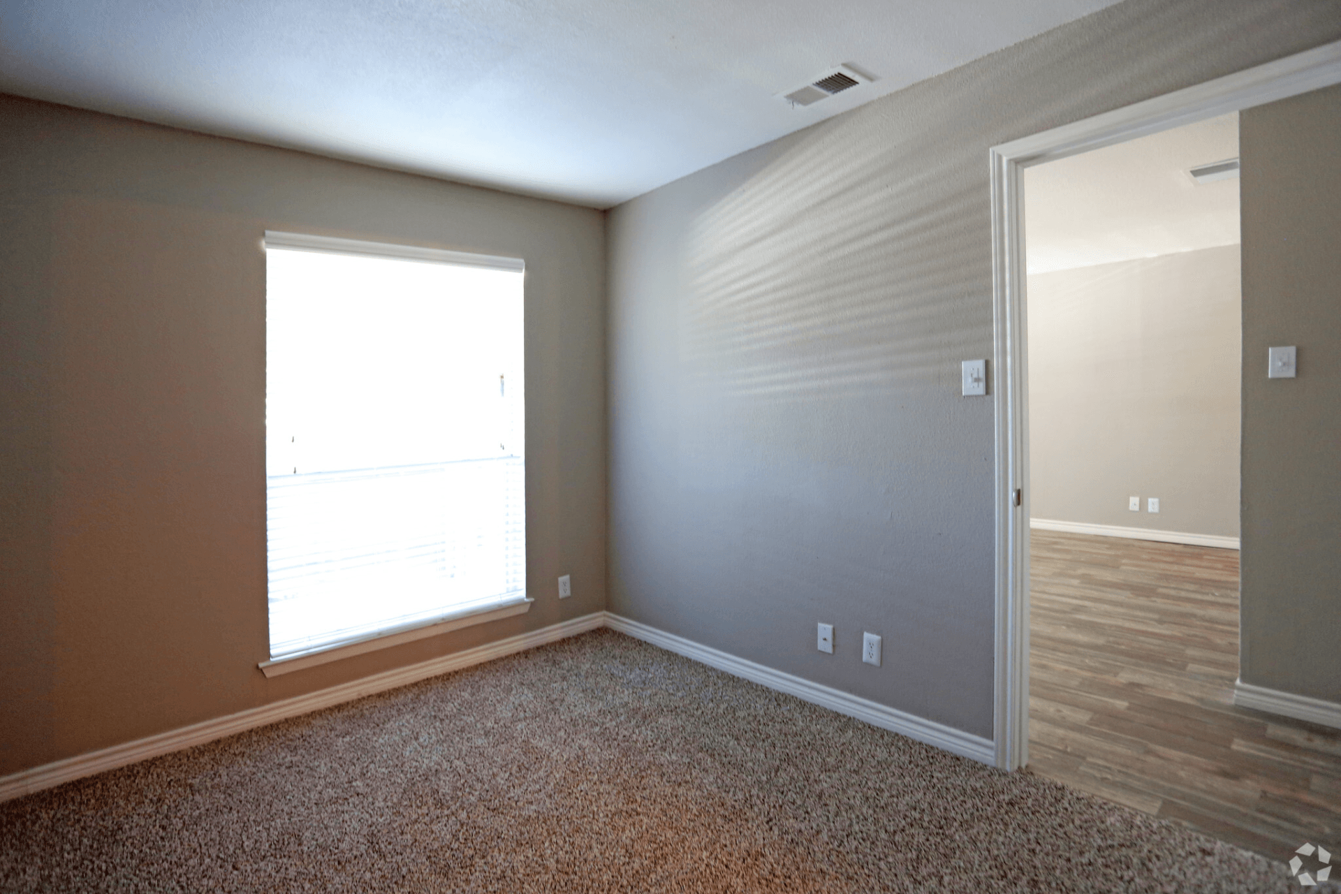 The Lynx Apartments in San Antonio, TX