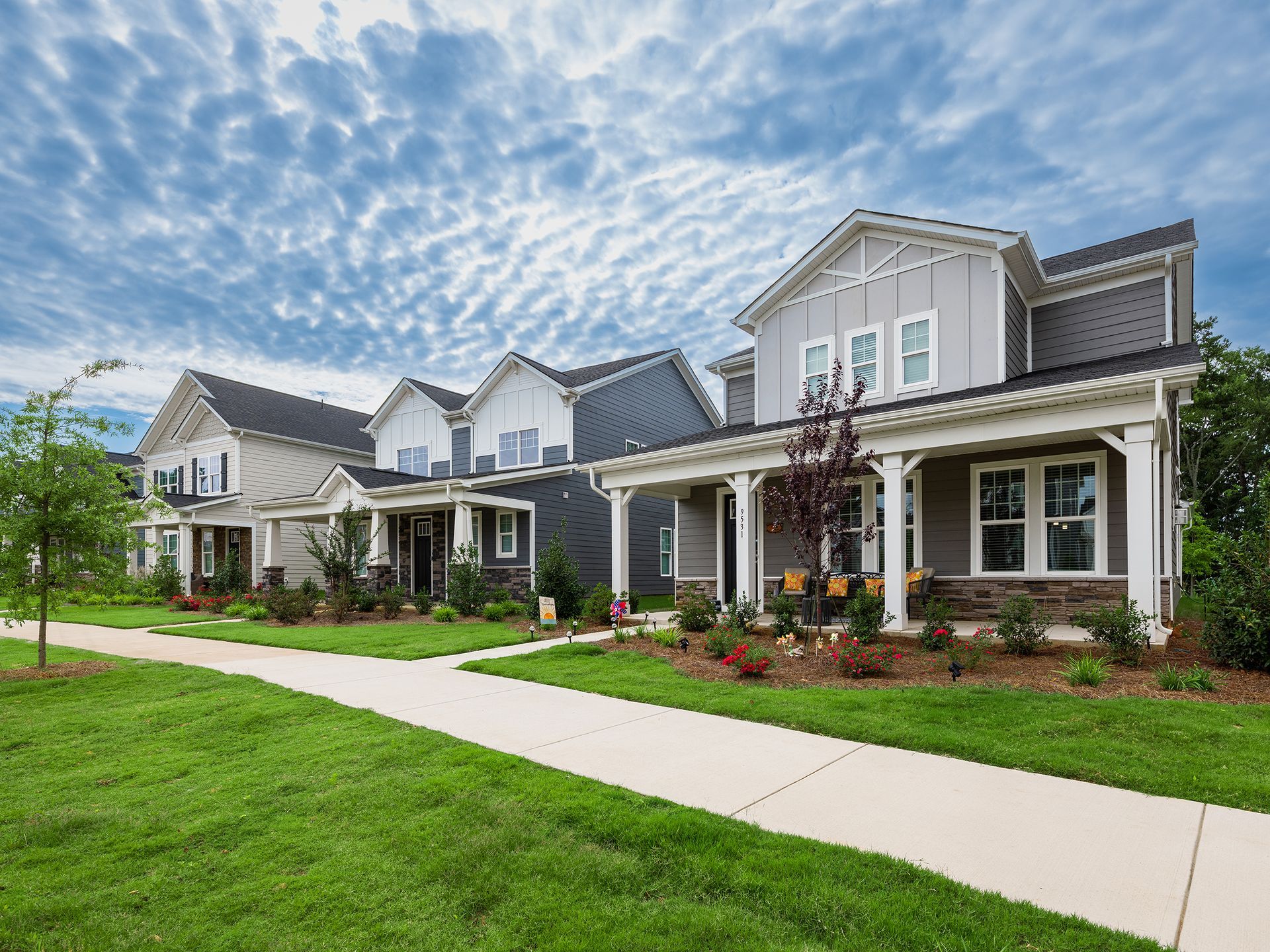 Streetscape of Edgewood Preserve Single Family homes in Huntersville, NC