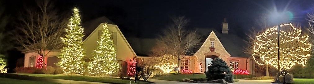 stunning holiday christmas lighting