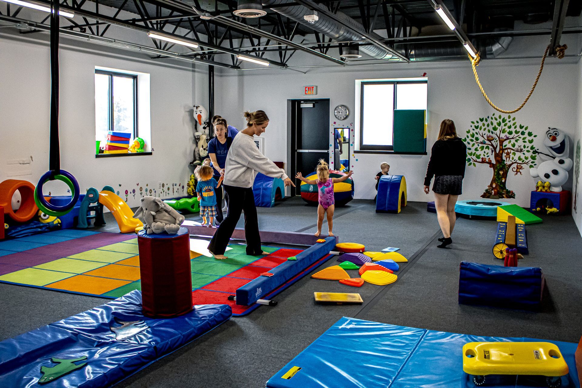 parent and toddler preschool gymnastics class