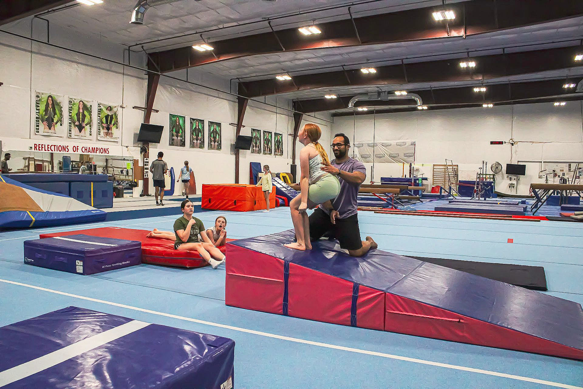 advanced cheer and gymnastics tumbling classes