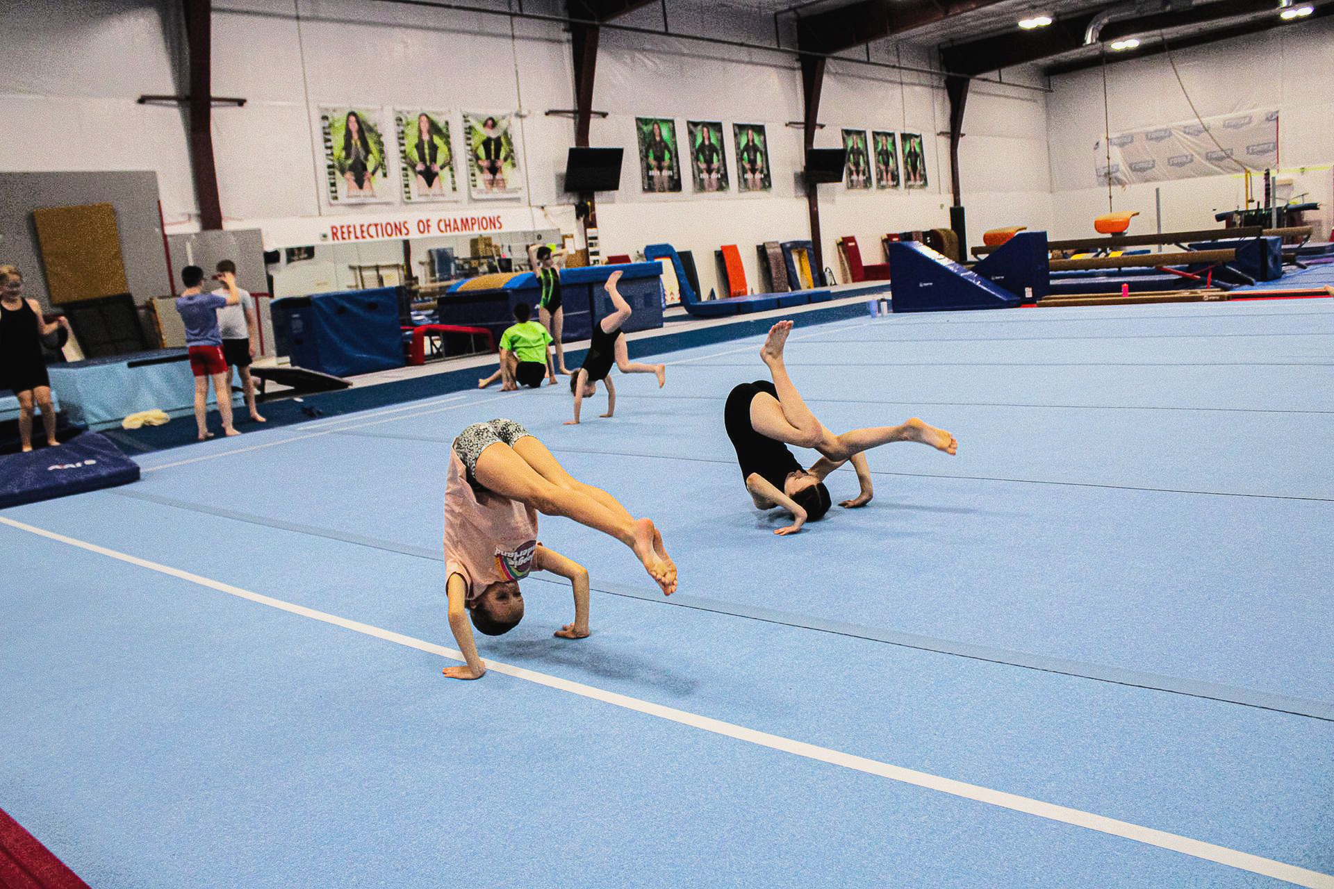 beginner tumbling classes for cheer and gymnastics
