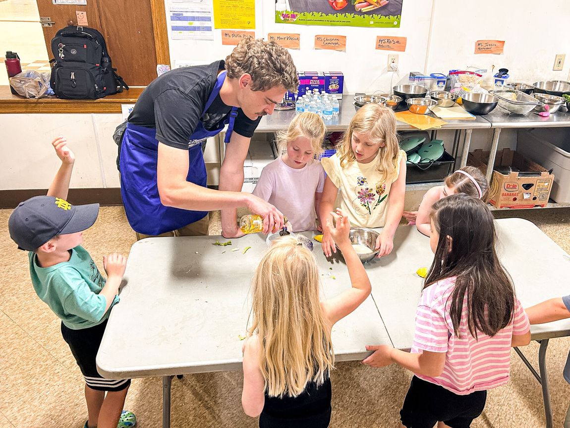 Kids cooking birthday party
