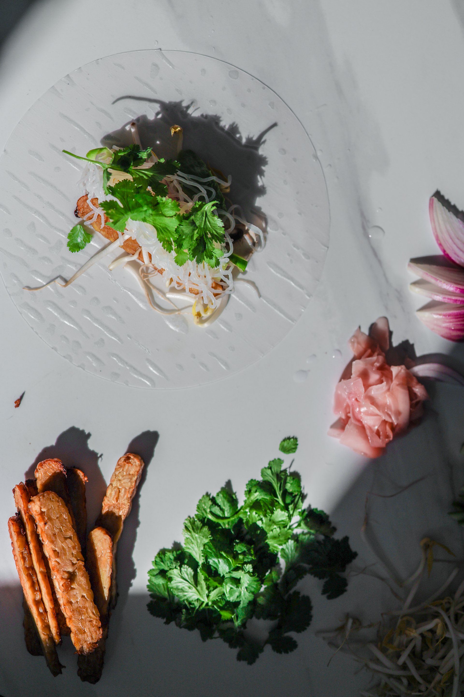 A plate of food with vegetables and meat on it