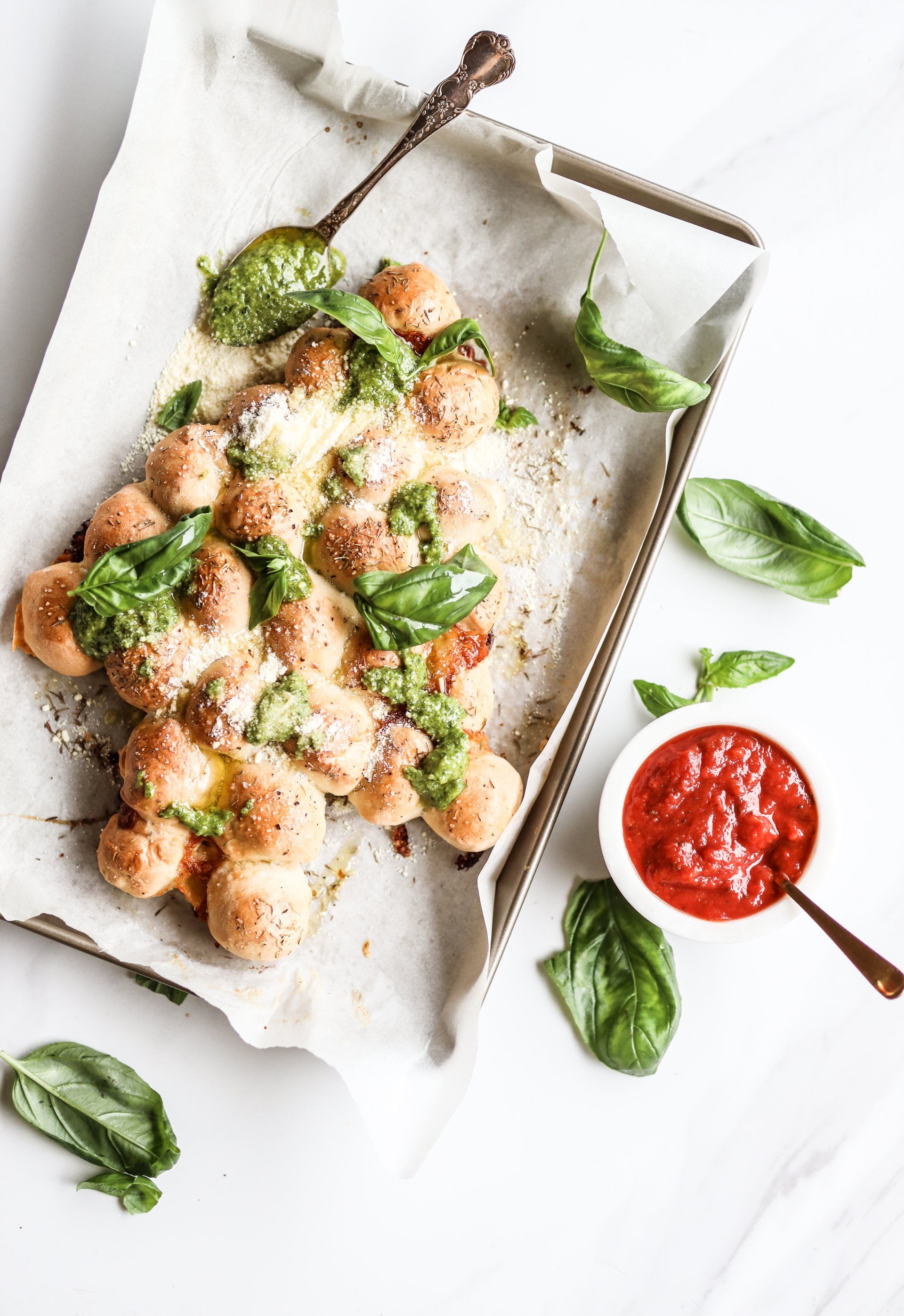 Cheese Pesto Bread Christmas