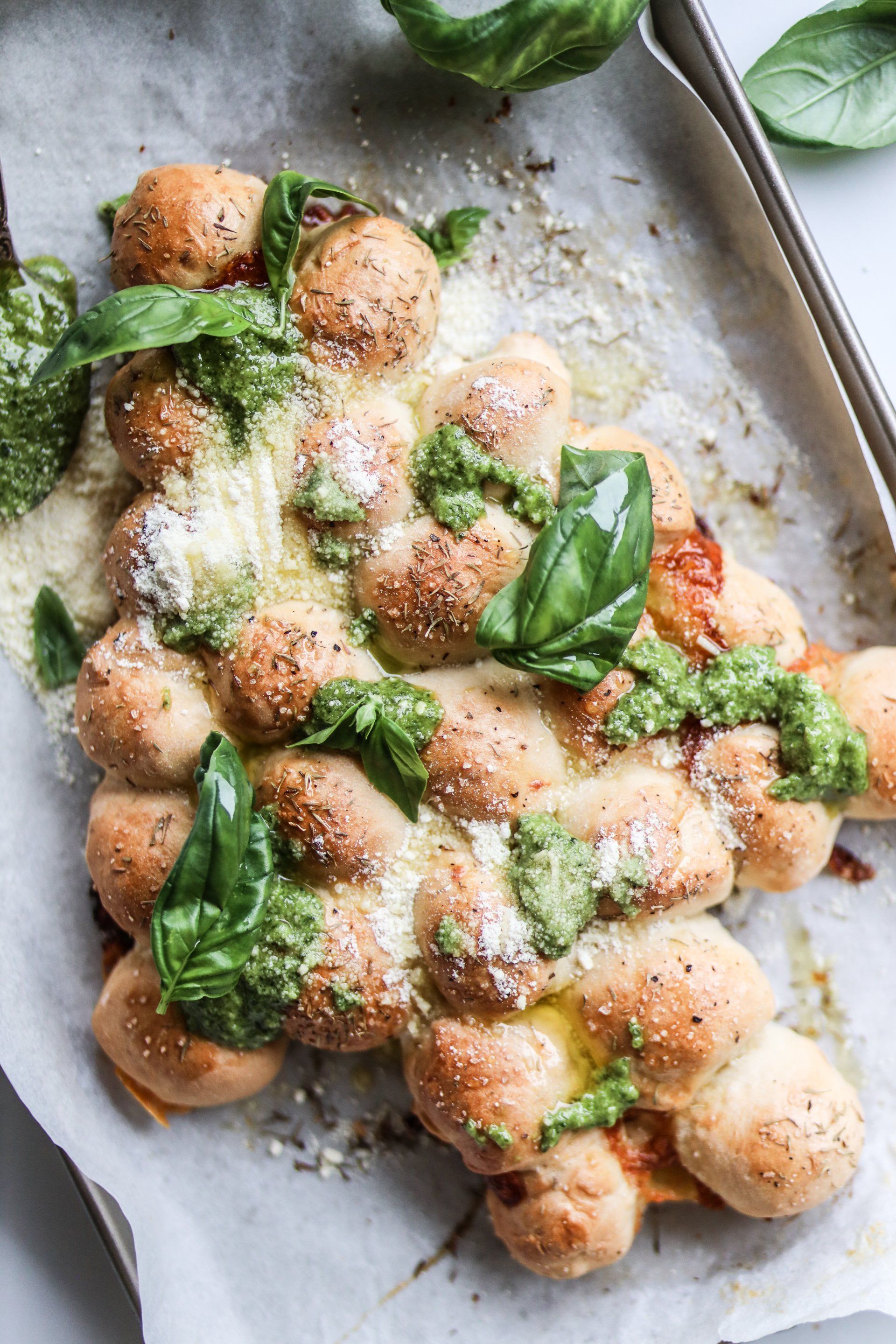 Cheese Pesto Bread Christmas