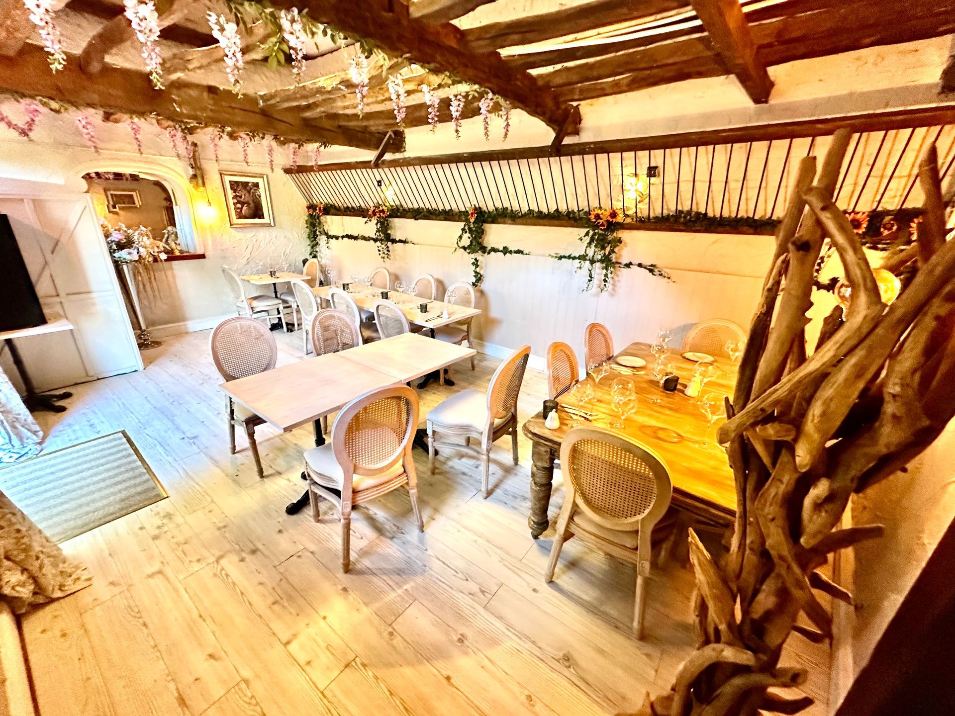 Resteraunt traditional design Barsham Arms
