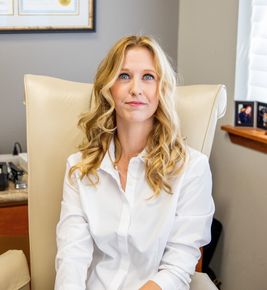 Trina Farris Bio picture