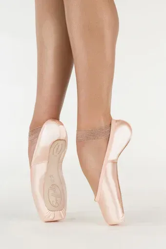 Bloch — Signature Rehearsal — Pointe Shoes — Hummelstown, PA — The Dancer's Pointe Bloch — Signature Rehearsal — Pointe Shoes — Hummelstown, PA — The Dancer's Pointe