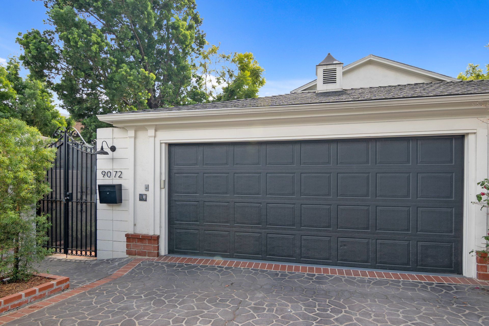 9072 Shoreham Drive