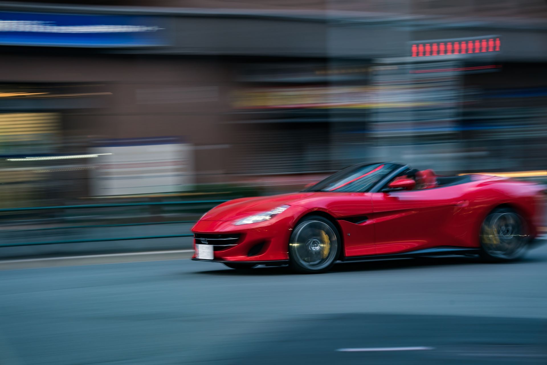What to Know Before Buying a Used Luxury Car in South Florida | Gold Wing Motors