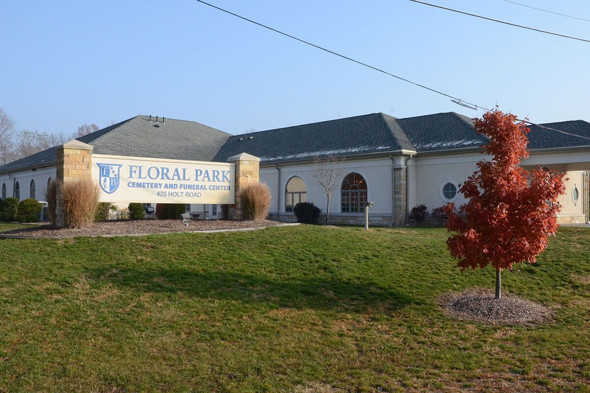 Multiple photos of interior and exterior facilities of Flanner Buchanan Floarl Park Location in Indianapolis, IN