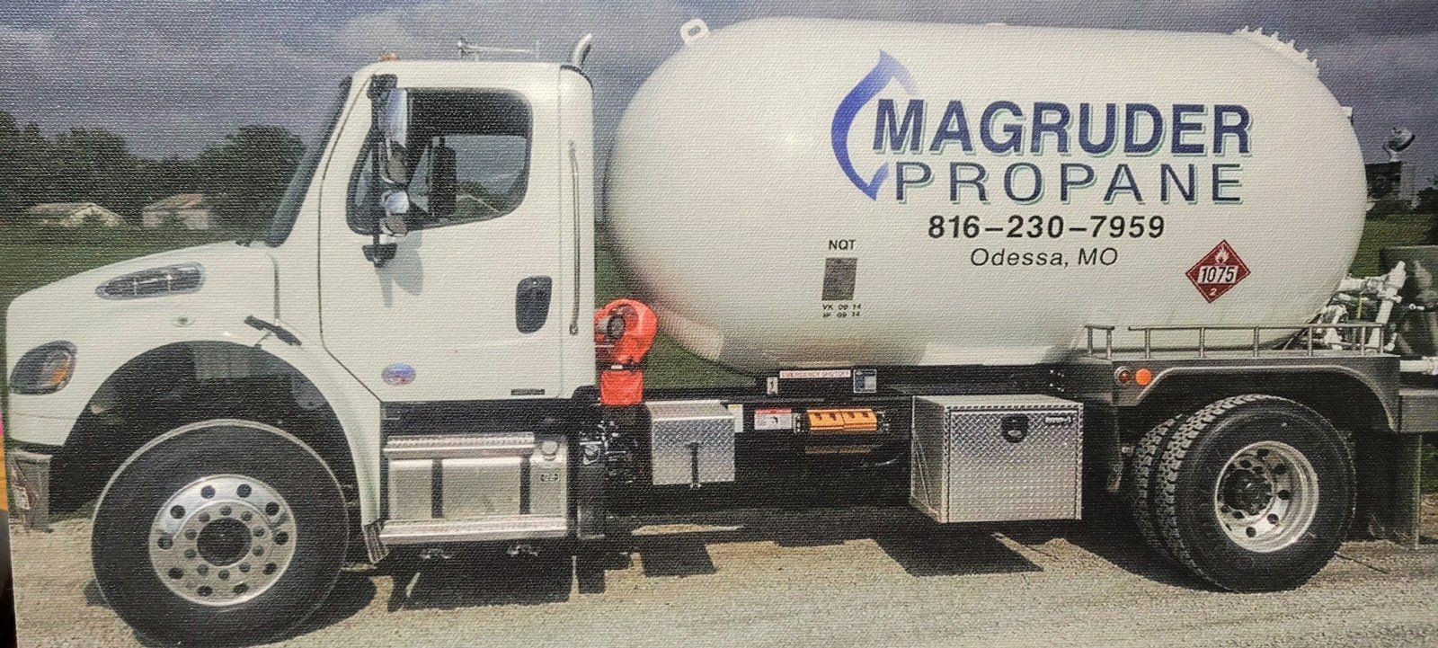 Magruder Propane Truck — Odessa, MO — Magruder Propane Inc. Magruder Propane Truck — Odessa, MO — Magruder Propane Inc.