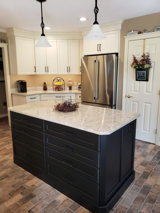 Modern Transitional Kitchen Remodel in Tamworth, NH by Country Cabinets, etc. — Project 2 project photo 2