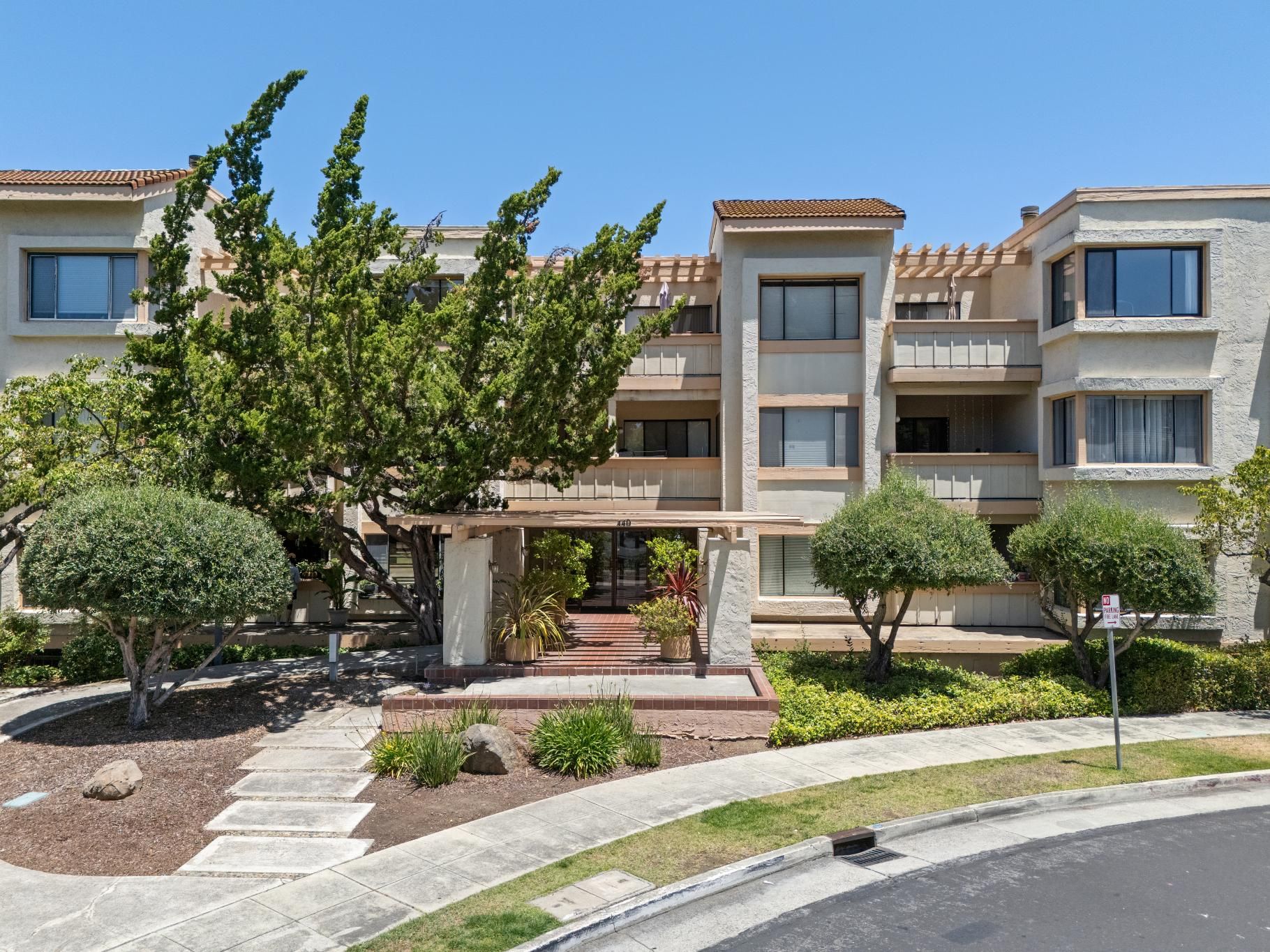 Flexible Palo Alto Home Near Caltrain | ML82011905