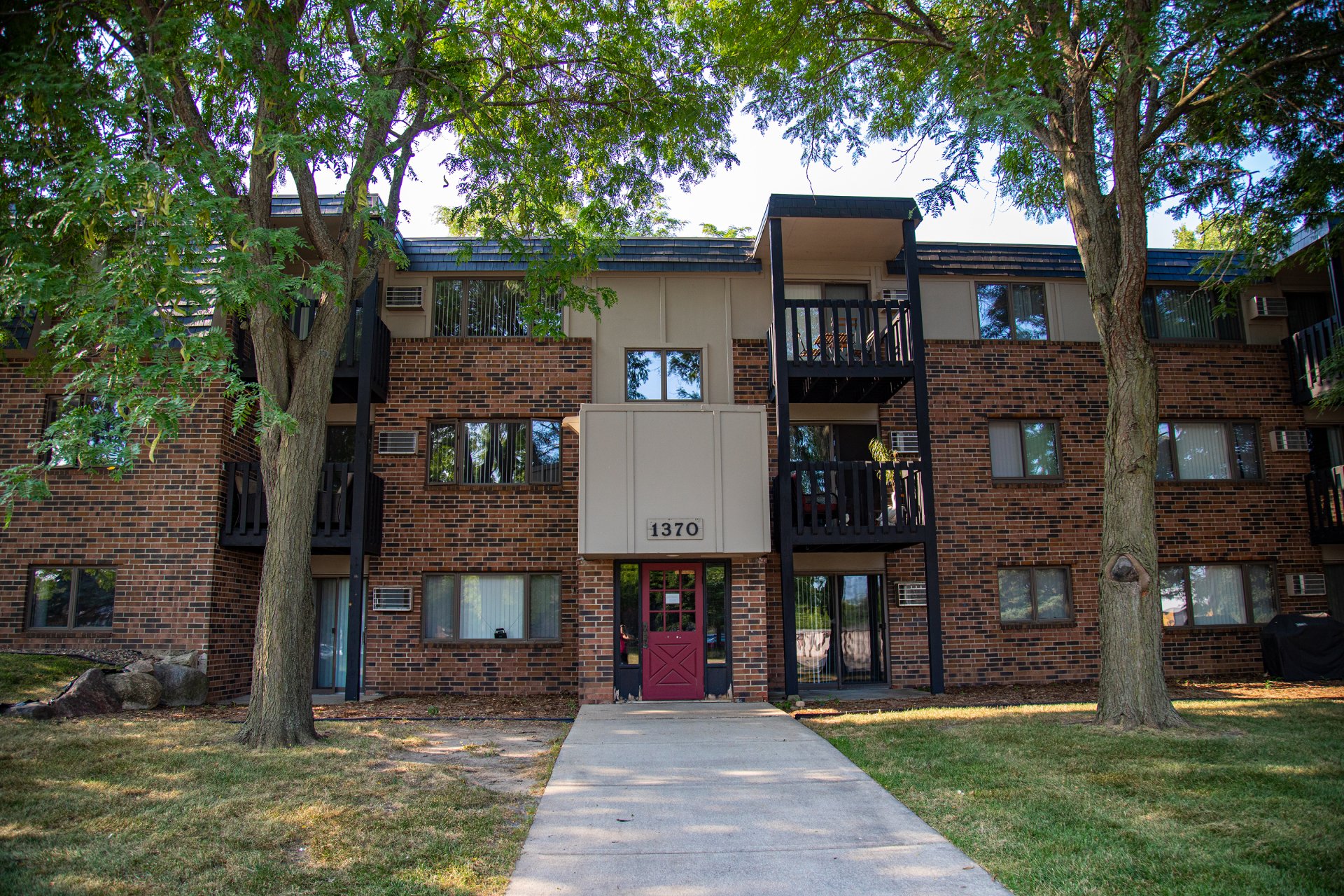 Northfield, MN Rentals Hidden Valley Apartments Hegenes Properties