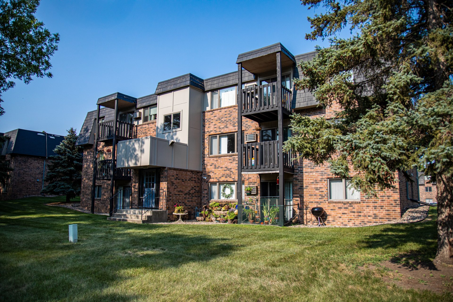 Northfield, MN Rentals Hidden Valley Apartments Hegenes Properties