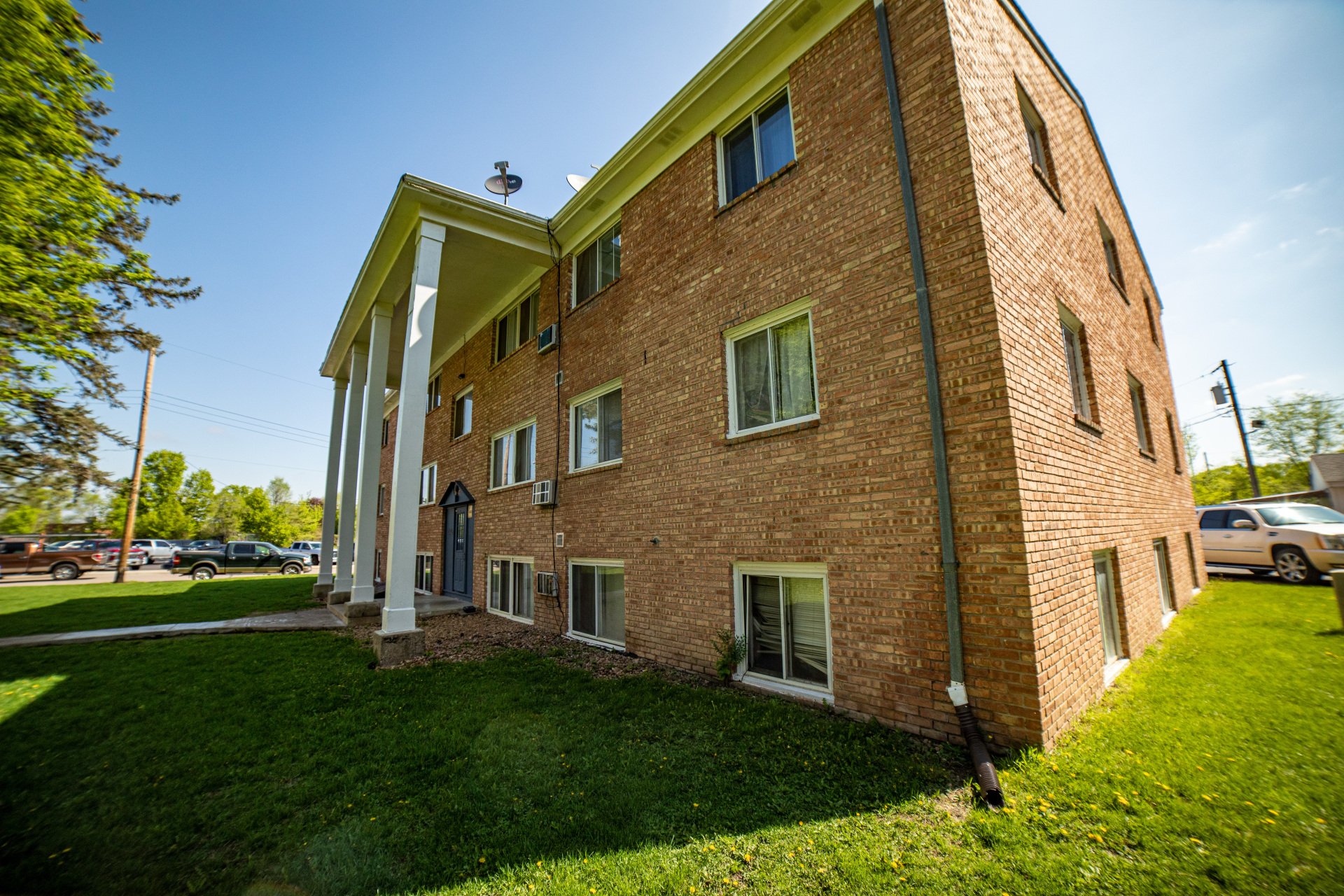 Northfield, MN Rentals Northfield Estates Apartments Hegenes Properties