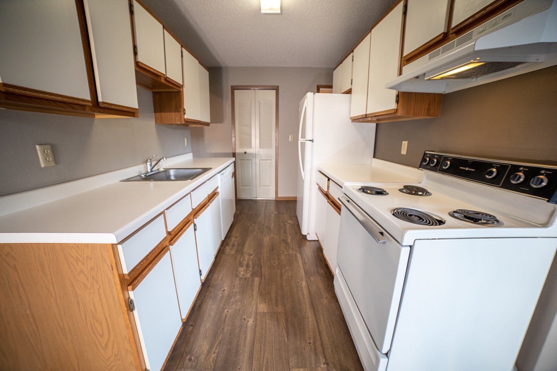 Woodridge Apartments