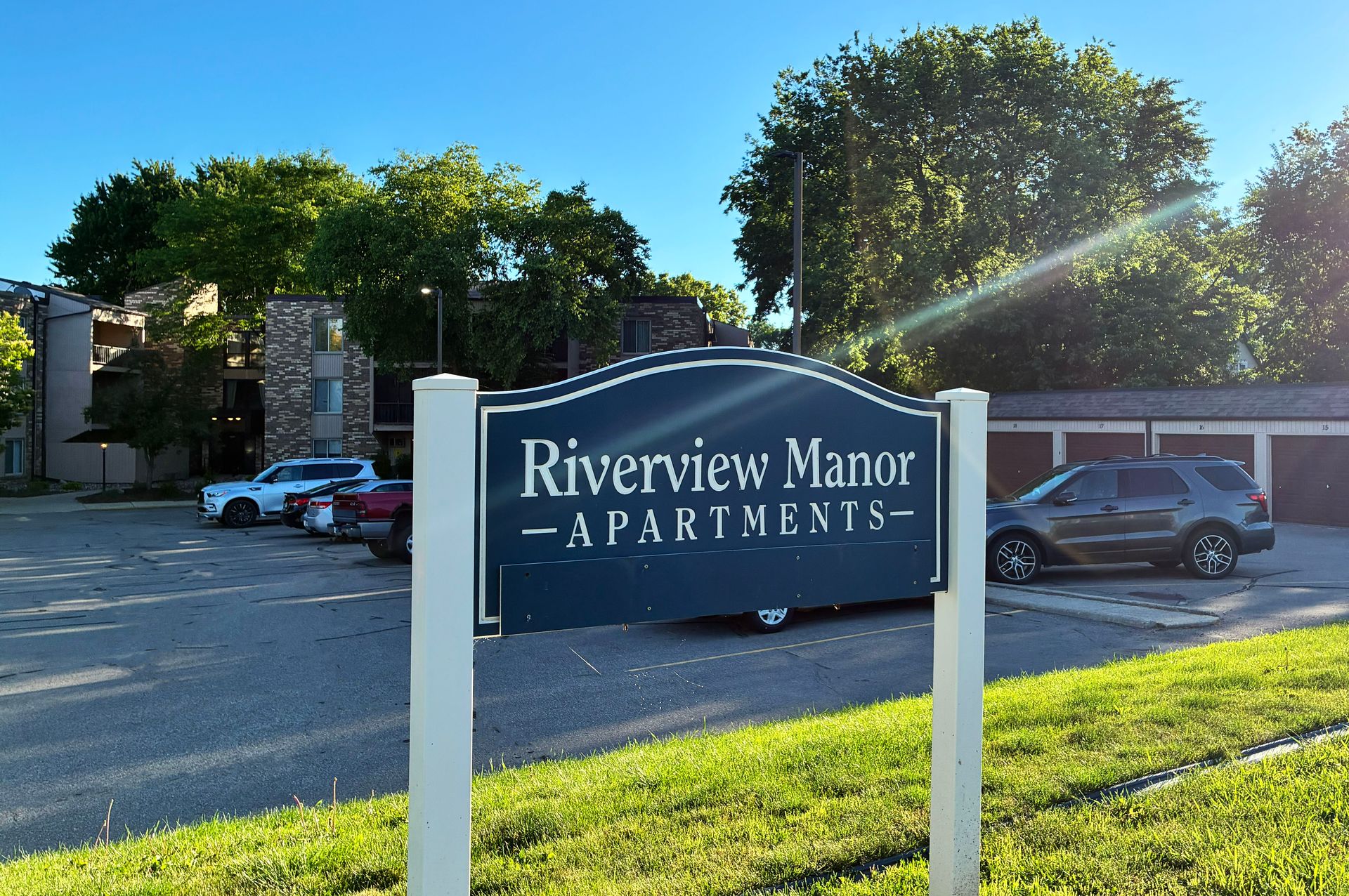 Northfield, MN Rentals - Riverview Manor | Hegenes Properties