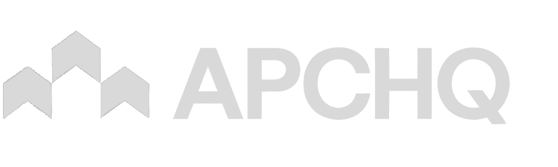 Logo gris APCHQ avec icône de maison géométrique